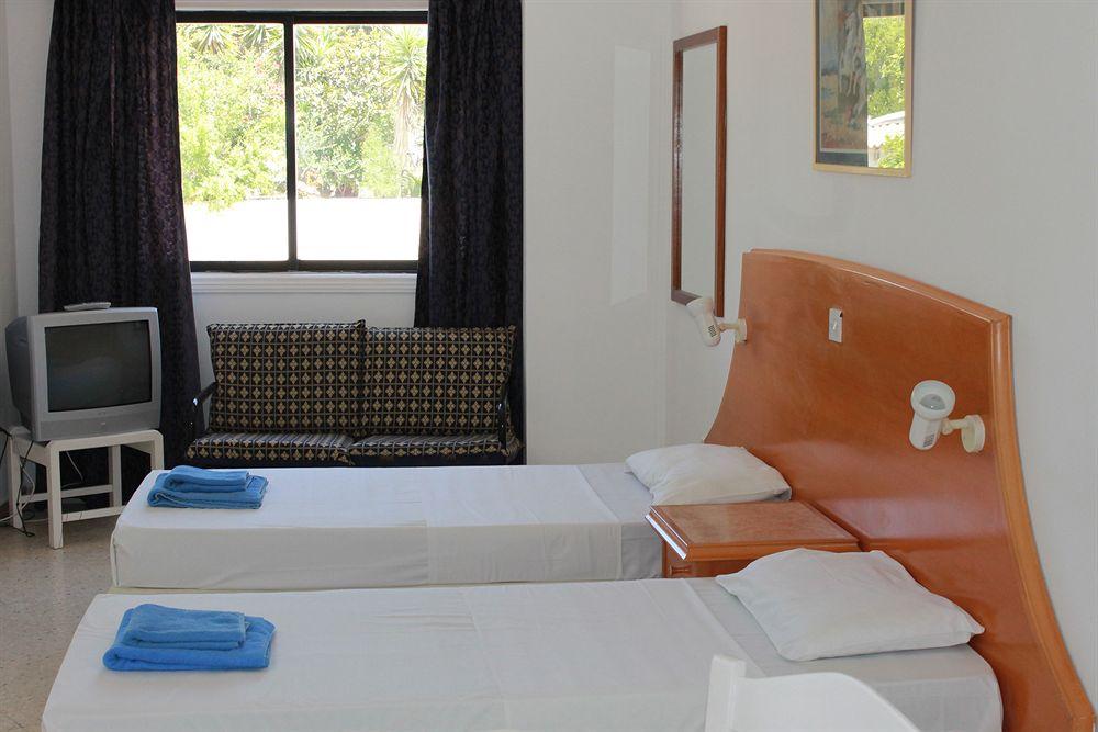 Florea Hotel Apartments Ayia Napa Exteriör bild
