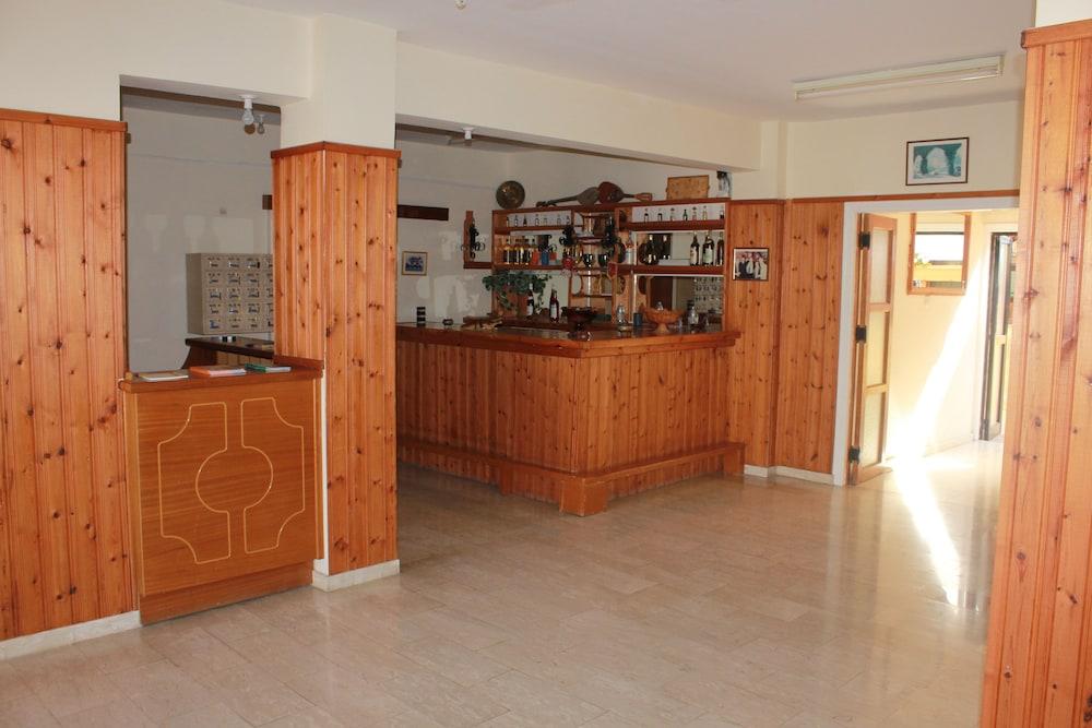 Florea Hotel Apartments Ayia Napa Exteriör bild