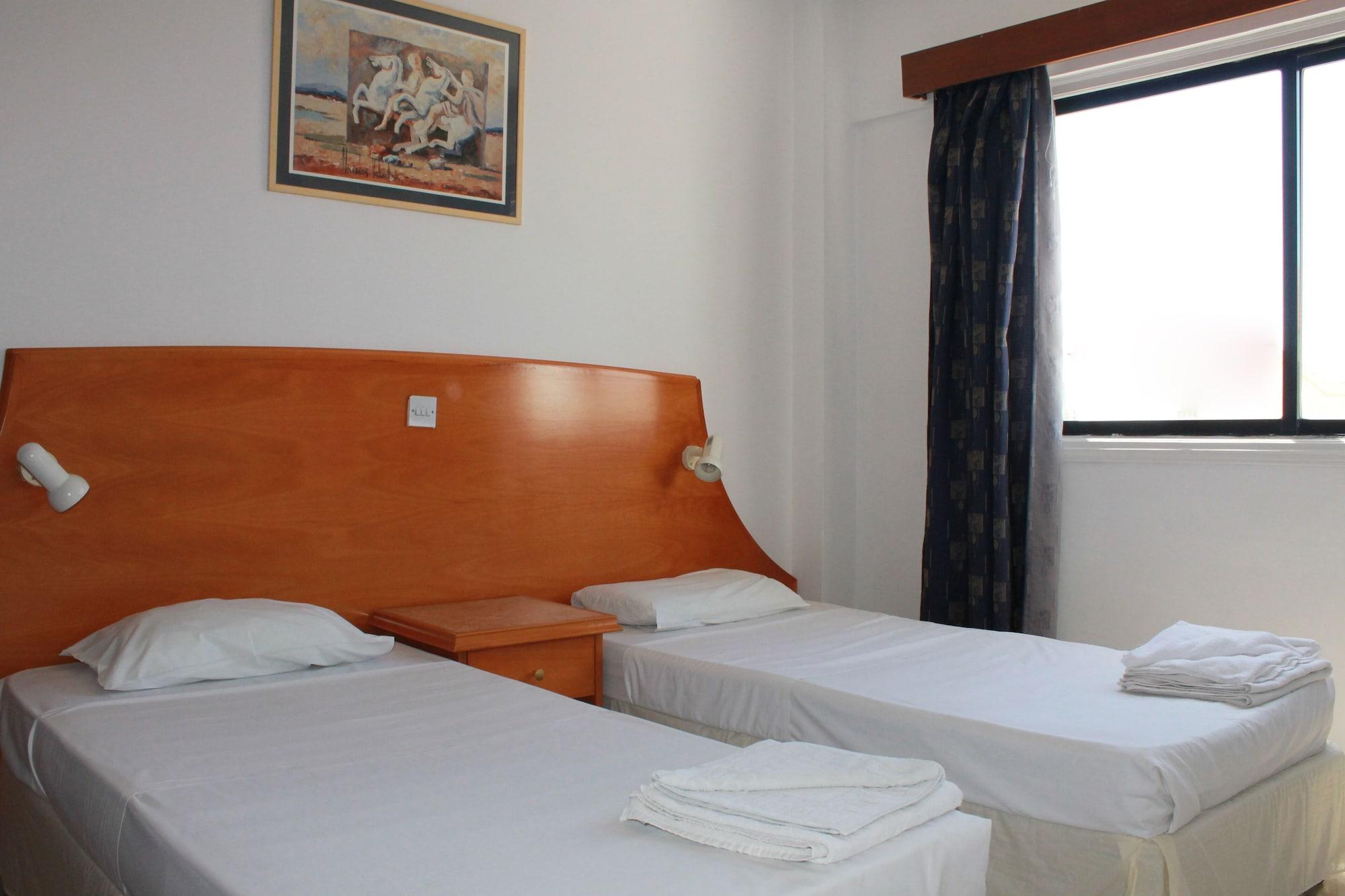 Florea Hotel Apartments Ayia Napa Exteriör bild