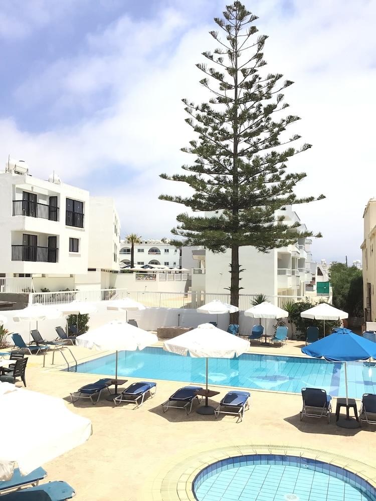 Florea Hotel Apartments Ayia Napa Exteriör bild
