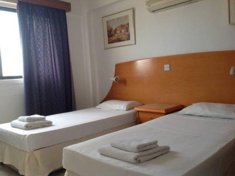 Florea Hotel Apartments Ayia Napa Exteriör bild
